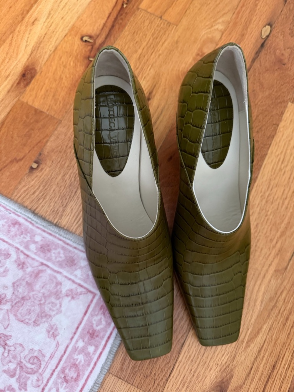 NEW Bottega Veneta Green Lewis Heels sz 37 | $1500 MSRP - Picture 10 of 10